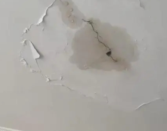 十堰市阳台漏水维修公司分享下屋面防水工程质量问题原因分析